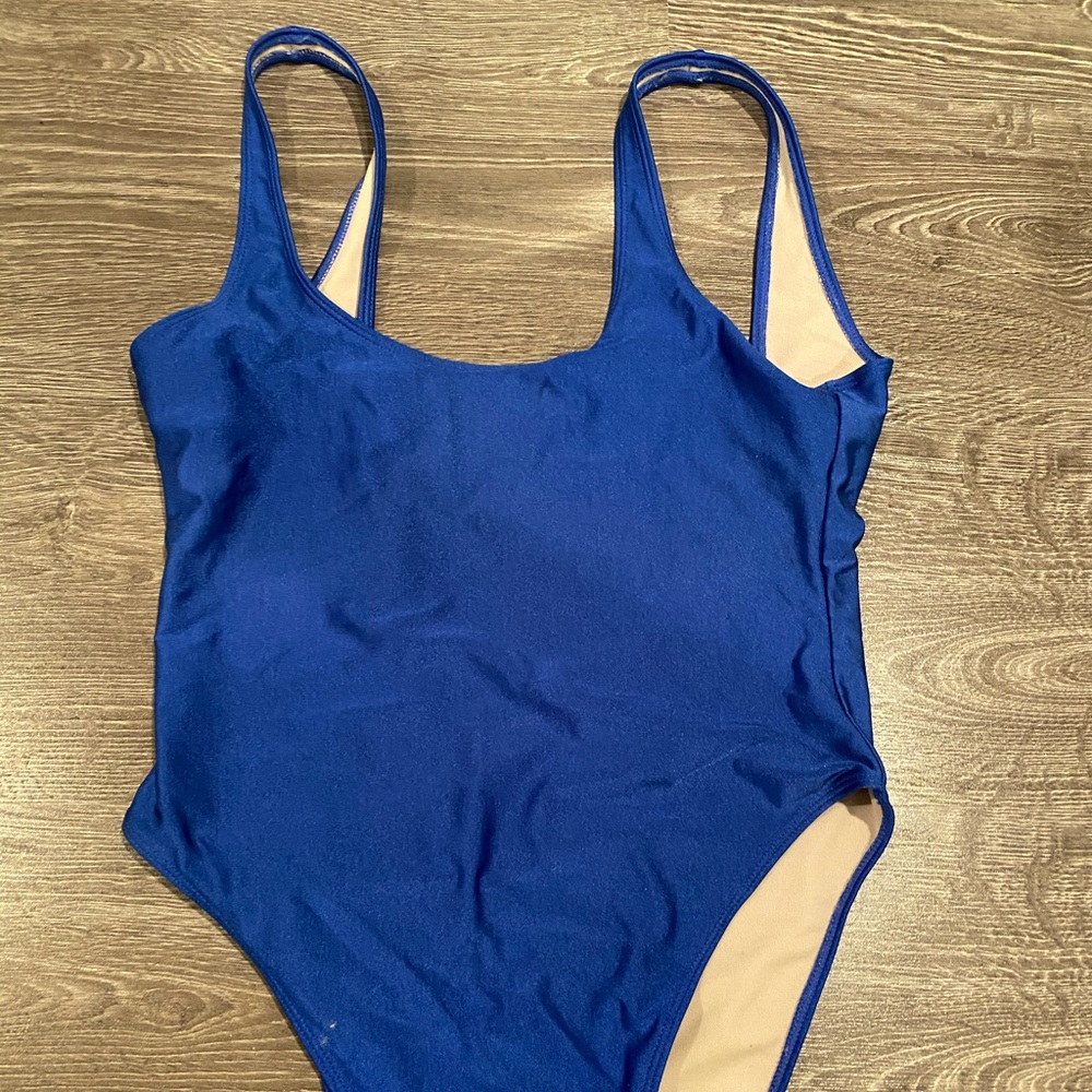 One Piece Swim